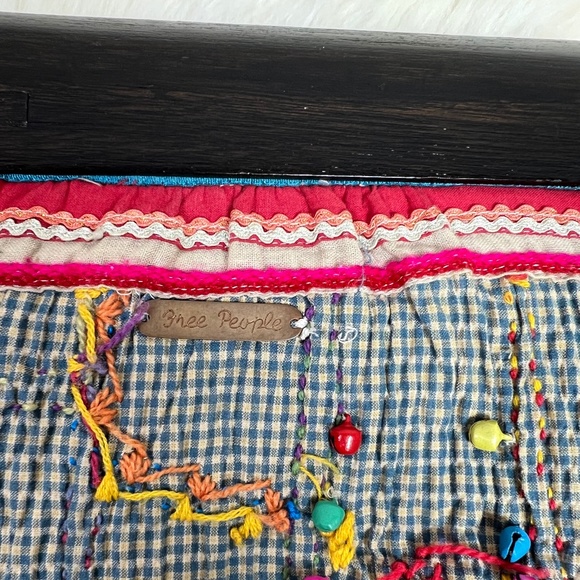 Women's Free People Quilt Embroidered Wood Handle Boho Clutch - Picture 5 of 15